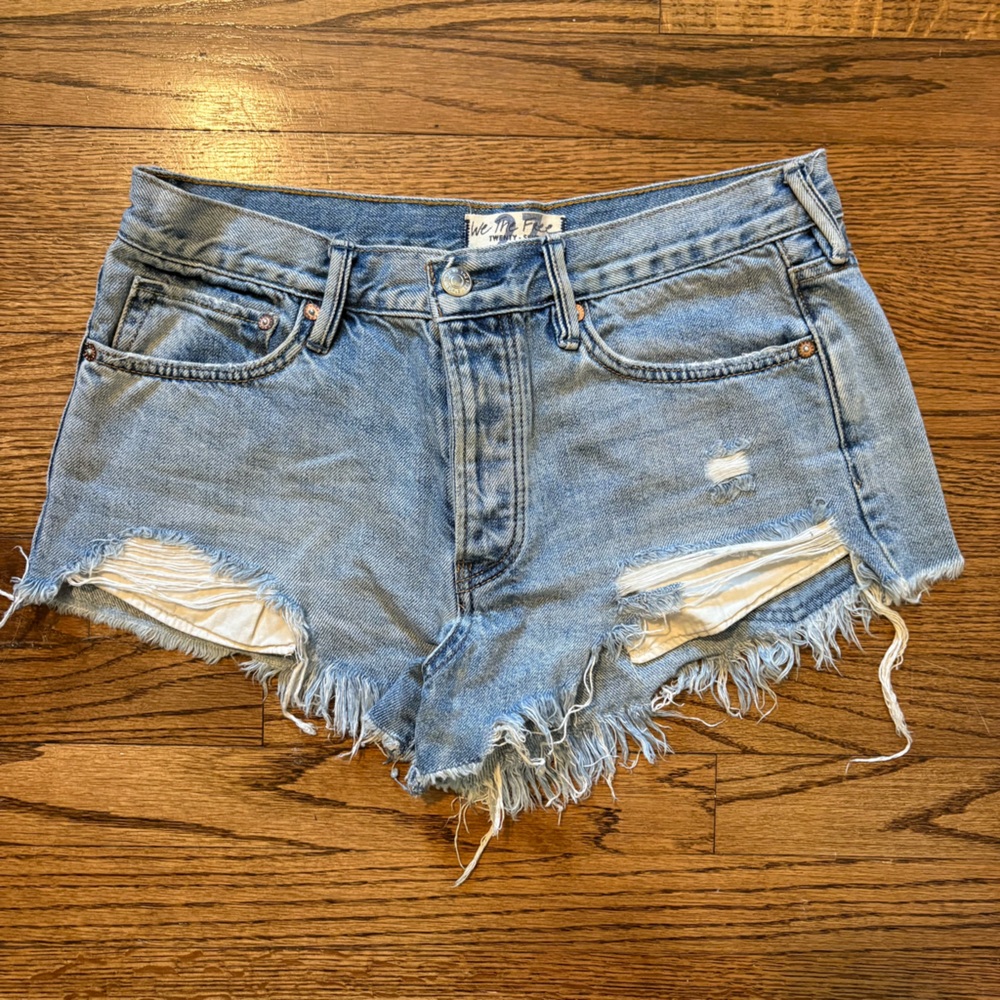 Freepeople denim cut off shorts sz 27